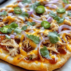 - Fladenbrote - Gekochtes Hähnchen - BBQ-Sauce Für die BBQ Chicken Flatbread Pizza benötigst du frische Fladenbrote als Basis. Diese machen die Pizza leicht und knusprig. Gekochtes Hähnchen ist der Hauptproteingehalt. Du kannst Reste vom Grill oder gekochtes Hähnchen aus der Packung verwenden. Die BBQ-Sauce bringt den besonderen Geschmack. Wähle deine Lieblingsmarke. Eine gute Sauce macht den Unterschied in diesem Gericht. Du kannst auch die Menge nach deinem Geschmack anpassen. - Rote Zwiebel - Jalapeño (optional) - Frischer Koriander Rote Zwiebeln fügen eine süße Note hinzu. Schneide sie dünn, damit sie weich werden. Jalapeños sind optional, aber sie bringen eine schöne Schärfe. Wenn du es schärfer magst, füge mehr hinzu! Frischer Koriander sorgt für Frische und Farbe. Er ist wichtig für den letzten Schliff. - Mozzarella-Käse - Cheddar-Käse - Olivenöl Käse ist der Star der Pizza! Verwende Mozzarella für die perfekte Schmelzstruktur. Cheddar gibt einen kräftigen Geschmack. Eine Mischung aus beiden Käsen macht die Pizza besonders lecker. Olivenöl ist wichtig, um den Fladenböden Geschmack zu verleihen. Bestreiche die Oberflächen leicht, bevor du sie backst. So werden sie schön knusprig. Für das vollständige Rezept, schau dir den [Full Recipe] an. - Heize deinen Ofen auf 245°C (475°F) vor. Diese Hitze sorgt für knusprige Fladenbrote. - In einer Schüssel vermenge das zerrupfte Hähnchen mit der BBQ-Sauce. Achte darauf, dass das Hähnchen gut bedeckt ist. - Lege die Fladenbrote auf ein Backblech mit Backpapier. So bleibt die Reinigung einfach. - Bestreiche jedes Fladenbrot leicht mit Olivenöl. Dies hilft, eine goldbraune Kruste zu bekommen. - Verteile die BBQ-Hähnchenmischung gleichmäßig auf den Fladenbrote. Achte darauf, dass jeder Bissen voll Geschmack hat. - Füge die geschnittenen roten Zwiebeln hinzu. Sie geben einen tollen Biss und Geschmack. - Jetzt kommen der geriebene Mozzarella und der Cheddar-Käse. Diese Käsesorten schmelzen schön und sorgen für einen tollen Käsegeschmack. - Wenn du etwas Schärfe magst, füge die dünn geschnittenen Jalapeños hinzu. Sie bringen einen extra Kick. - Schiebe das Backblech in den heißen Ofen. Backe die Fladenbrote für etwa 10-12 Minuten. Der Käse sollte geschmolzen und sprudelnd sein. - Nimm die Fladenbrote aus dem Ofen. Streue frischen Koriander darüber, um das Gericht aufzufrischen. - Schneide die Fladenbrote in Stücke. Serviere sie heiß und genieße sie! Du kannst sie mit einem frischen grünen Salat kombinieren, um ein ausgewogenes Essen zu haben. Um den besten Geschmack zu erzielen, verteile die Zutaten gleichmäßig. Wenn du Hähnchen und Käse ungleichmäßig legst, schmeckt es nicht gut. Achte darauf, dass jede Bissportion etwas von allem hat. Der Käse ist wichtig. Wähle Mozzarella und Cheddar für die beste Kombination. Mozzarella schmilzt gut und ist mild. Cheddar bringt einen tollen Geschmack. Diese Mischung macht den Belag lecker. Ein knuspriges Fladenbrot ist der Schlüssel. Backe es bei hoher Temperatur. So wird es schön knusprig. Benutze auch Olivenöl. Bestreiche das Fladenbrot leicht mit Öl, bevor du die Zutaten hinzufügst. Das Öl hilft, das Brot goldbraun zu machen. Achte darauf, dass dein Ofen gut vorgeheizt ist. So wird alles gleichmäßig gegart. Um den Geschmack zu verbessern, setze Gewürze clever ein. Salz und Pfeffer sind einfach, aber wichtig. Du kannst auch Paprika oder Knoblauchpulver nutzen. Diese Gewürze geben mehr Tiefe. Frische Kräuter machen den Unterschied. Koriander ist eine tolle Wahl, um das Gericht aufzupeppen. Streue ihn nach dem Backen darüber. Das sieht nicht nur gut aus, sondern bringt auch frischen Geschmack. {{image_4}} Wenn du keinen Hähnchen magst, probiere Gemüse. Du kannst Paprika, Zucchini oder Spinat nutzen. Diese Gemüsesorten bringen frische Aromen. Auch die Käsevariationen sind wichtig. Verwende Feta oder Ziegenkäse für einen neuen Geschmack. So bleibt deine Pizza lecker und gesund. Für mehr Wärme füge mehr Jalapeños hinzu. Diese kleinen Chilis geben viel Geschmack. Wenn du es wirklich scharf magst, nutze scharfe BBQ-Sauce. Diese Saucen sind oft rauchiger und geben der Pizza einen tollen Kick. Sei vorsichtig, wenn du eine neue Sauce ausprobierst. Lass deiner Kreativität freien Lauf! Für asiatische Schärfe füge Sojasauce hinzu. Es gibt einen tollen Umami-Geschmack. Möchtest du eine italienische Note? Nutze Pesto anstelle von BBQ-Sauce. Pesto macht die Pizza frisch und aromatisch. Diese Variationen machen deine BBQ Chicken Flatbread Pizza ganz besonders. Du kannst die [Full Recipe] nutzen, um deine neue Kreation zu testen. Um deine BBQ Chicken Flatbread Pizza frisch zu halten, wähle einen luftdichten Behälter. So bleibt der Geschmack erhalten. Du kannst die Pizza bis zu drei Tage im Kühlschrank lagern. Achte darauf, die Pizza vollständig abkühlen zu lassen, bevor du sie verpackst. Wenn du Reste hast, friere sie schnell ein. Schneide die Pizza in Stücke, um die Portionen zu erleichtern. Wickele jedes Stück in Folie und lege es in einen gefrierfesten Beutel. So bleibt die Pizza bis zu drei Monate frisch. Zum Auftauen lege die Pizza über Nacht in den Kühlschrank. Um die Pizza wieder warm zu machen, benutze den Ofen oder eine Pfanne. Der Ofen sollte auf 180°C (350°F) vorgeheizt sein. Lege die Pizza auf ein Backblech und backe sie etwa 10 Minuten. In der Pfanne erhitze sie bei mittlerer Hitze. Achte darauf, dass das Fladenbrot knusprig bleibt. Vermeide die Mikrowelle, um matschiges Fladenbrot zu verhindern. Die Zubereitung dauert insgesamt etwa 25 Minuten. Davon sind 15 Minuten für die Vorbereitung und 10 bis 12 Minuten zum Backen nötig. Diese Zeit macht es einfach, die Pizza auch unter der Woche schnell zu machen. Du kannst die Zutaten schnell vorbereiten und dann alles im Ofen backen. Ja, frisches Hähnchen kann verwendet werden. Achte darauf, das Hähnchen zuerst zu kochen. Du kannst es in kleine Stücke schneiden und in der Pfanne braten, bis es gar ist. Das sorgt für einen tollen Geschmack. Mische das Hähnchen dann mit der BBQ-Sauce, wie im Rezept beschrieben. Die beste BBQ-Sauce hängt von deinem Geschmack ab. Beliebte Marken sind Sweet Baby Ray's, Stubbs und Kraft. Du kannst auch deine eigene Sauce machen, wenn du magst. Probiere verschiedene Sorten aus, um deinen Favoriten zu finden. Ja, du kannst die Portionen leicht anpassen. Einfach mehr Fladenbrote und mehr Hähnchen verwenden. Wenn du mehr Gäste hast, verdopple die Zutaten. Du kannst die Pizza auch vorher zubereiten und dann im Ofen backen, wenn die Gäste da sind. So hast du mehr Zeit zum Genießen. Zusammengefasst hast du alles, was du für eine köstliche BBQ Chicken Flatbread Pizza brauchst. Vom würzigen Hähnchen bis zu frischem Gemüse und zartem Käse – jede Zutat zählt. Beachte die Tipps zur Knusprigkeit und verhindere matschige Böden. Variiere das Rezept nach deinem Geschmack, sei es vegetarisch oder scharf. Lagere die Reste richtig, damit du länger Freude daran hast. Mit diesen Ratschlägen schaffst du ein tolles Gericht, das jeder liebt. Viel Spaß beim Ausprobieren und Genießen!